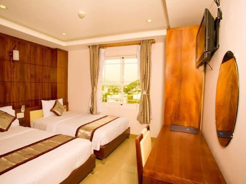 Ngoc Hong Hotel Nha Trang Exterior foto